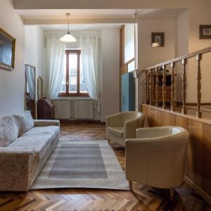 Aldobrandini Apartment For Family With Terrace  Florence