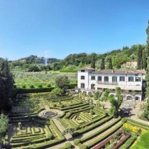 Centro Storico Villa Sleeps 26 Pool Air Con WiFi in Florence