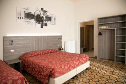 Astrid Hotel - image 9