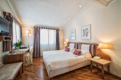 B&B Hotel Firenze Laurus Al Duomo - image 11