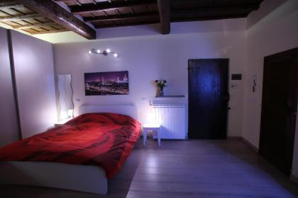 Visit Florentia Apartment - image 20