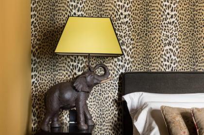 Velona's Jungle Luxury Suites - image 16