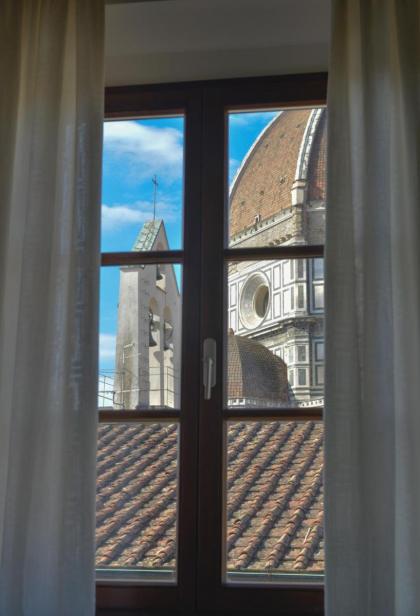 Windows on Dome Luxury Rooftop - image 14