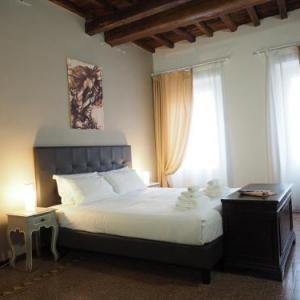 Canto dei Servi Guesthouse 