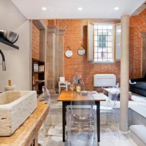 Florence Oltrarno Duplex Apartment