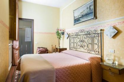Hotel Fiorita - image 12