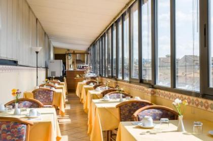 Hotel Fiorita - image 5
