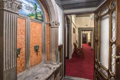 Hotel Paris - image 19