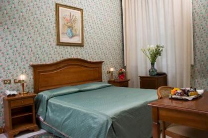 Hotel Beatrice - image 2