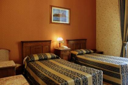 Hotel Beatrice - image 20