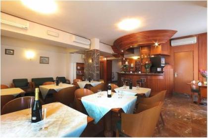 Hotel Arcadia - image 14