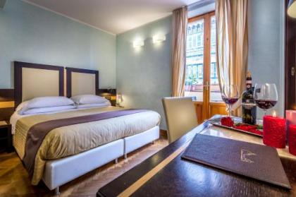 Hotel Duomo Firenze - image 14