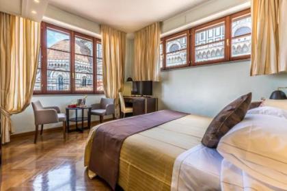 Hotel Duomo Firenze - image 2