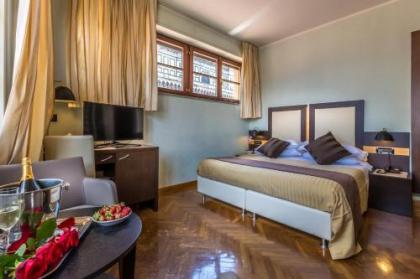 Hotel Duomo Firenze - image 6