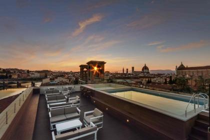 Plaza Hotel Lucchesi - image 1