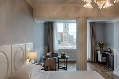 Plaza Hotel Lucchesi - image 11