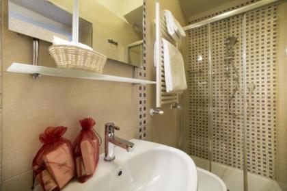 Hotel Montreal - image 15