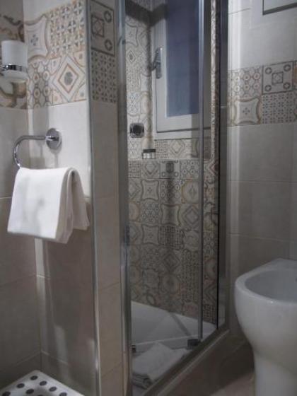 Hotel Santa Croce - image 14