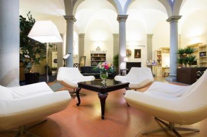 Relais Hotel Centrale - Residenza d'Epoca - image 7