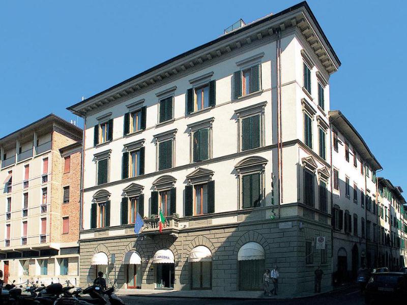 Hotel Arizona - main image