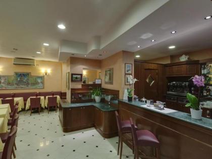 Hotel Arizona - image 19