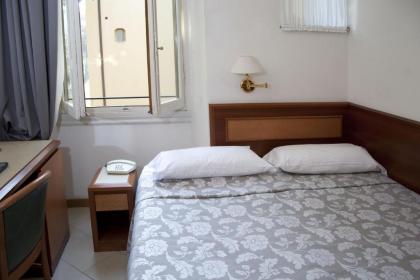 Hotel Bonifacio - image 3