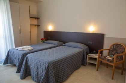 Auto Park Hotel - image 13