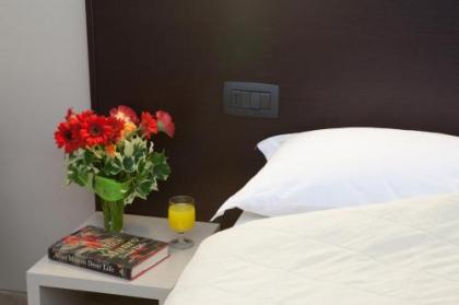Auto Park Hotel - image 17