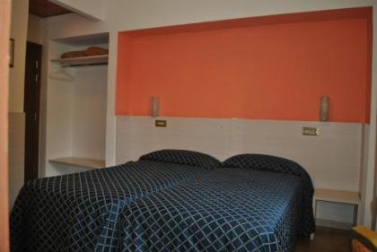 Auto Park Hotel - image 5