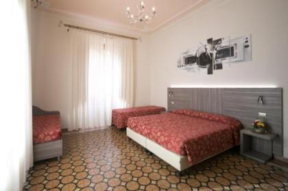 Astrid Hotel - image 2