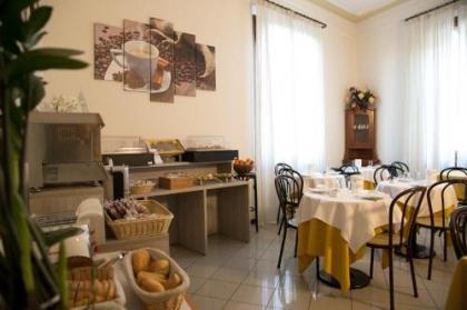 Astrid Hotel - image 3