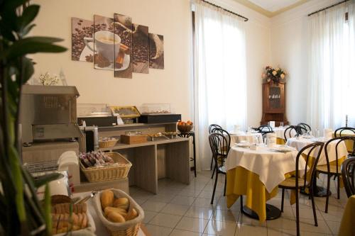 Astrid Hotel - image 3