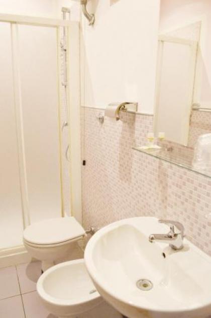 Althea Rooms - image 3