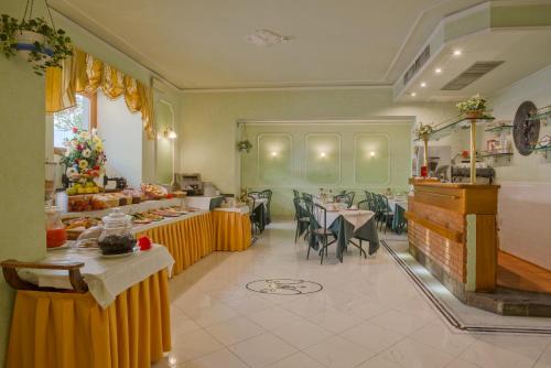 Hotel Palazzo Vecchio - image 4