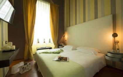 De La Pace- Sure Hotel Collection by Best Western - image 1