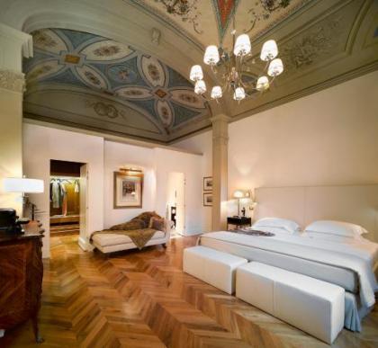 Baglioni Relais Santa Croce Florence - image 10
