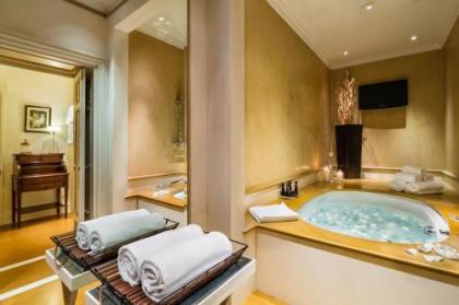 Baglioni Relais Santa Croce Florence - image 11