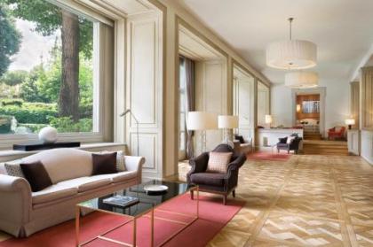 Sina Villa Medici Autograph Collection by Marriott - image 18
