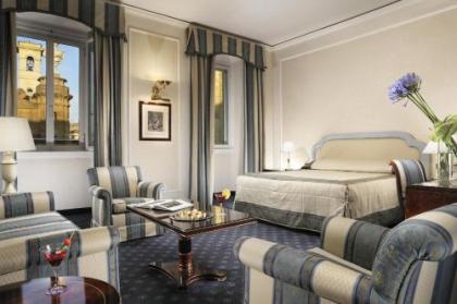 De La Ville Hotel - image 1