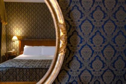 Hotel Monna Lisa -Florence City Centre - image 11