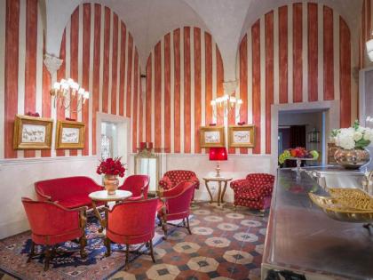 Hotel Palazzo dal Borgo - image 6