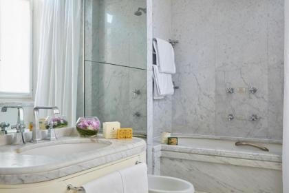 Hotel Regency - image 15