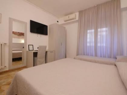 Hotel Careggi - image 16