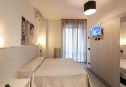 Hotel Careggi - image 8