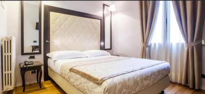 Hotel Lombardia - image 10