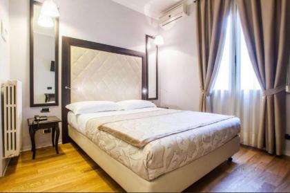 Hotel Lombardia - image 2