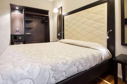 Hotel Lombardia - image 28