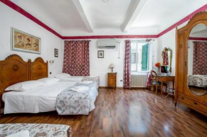 Piccolo Hotel - image 1