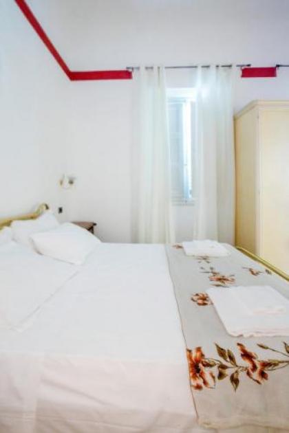 Piccolo Hotel - image 11