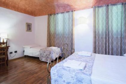 Piccolo Hotel - image 7